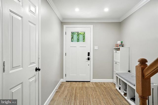 6586 MORNING MEADOW DR, Alexandria, VA 22315