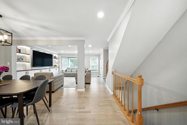 6586 MORNING MEADOW DR, Alexandria, VA 22315