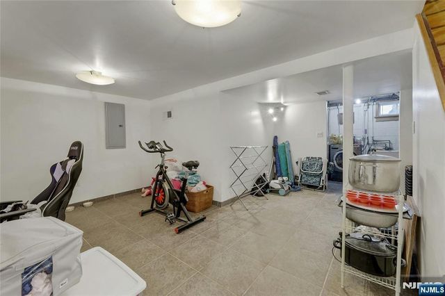 25 Veterans Place, North Arlington, NJ 07031