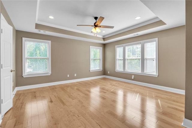 242 16th NW Street 14, Atlanta, GA 30363