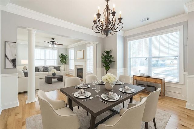 242 16th NW Street 14, Atlanta, GA 30363