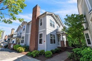 242 16th NW Street 14, Atlanta, GA 30363