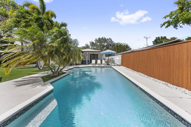 606 SW 19th Street, Fort Lauderdale, FL 33315