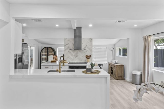 606 SW 19th Street, Fort Lauderdale, FL 33315