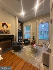 1015 CLINTON ST #1F, Philadelphia, PA 19107