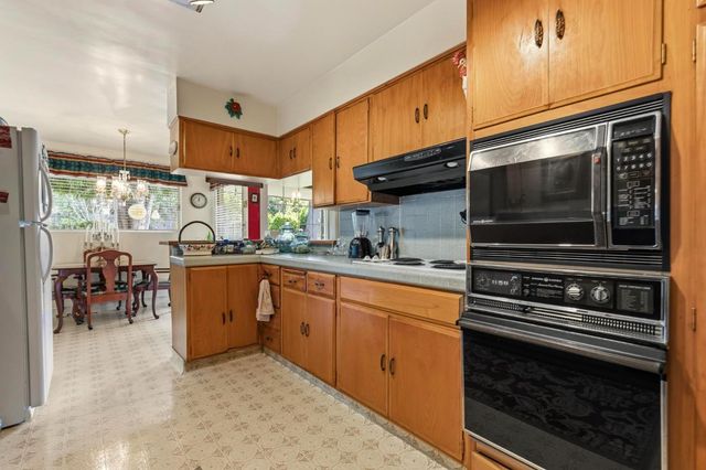 1222 Hillcrest Ave, Yuba City, CA 95991