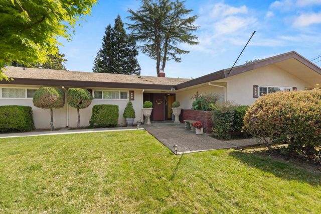 1222 Hillcrest Ave, Yuba City, CA 95991