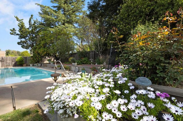 1222 Hillcrest Ave, Yuba City, CA 95991