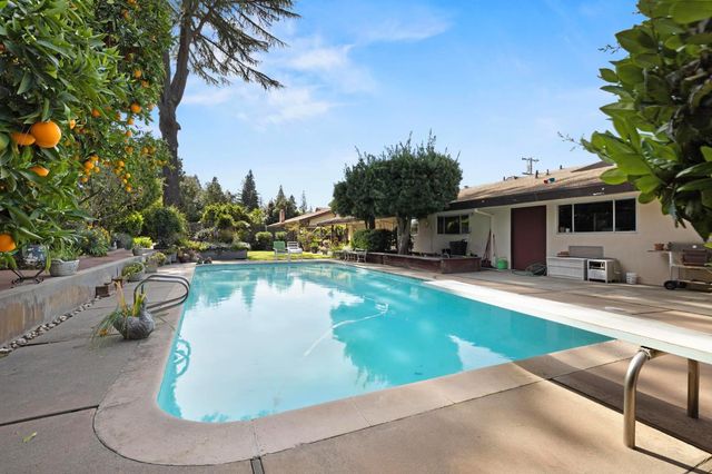 1222 Hillcrest Ave, Yuba City, CA 95991