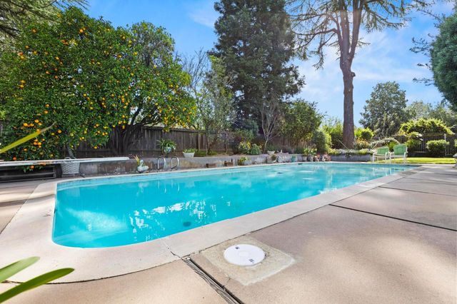 1222 Hillcrest Ave, Yuba City, CA 95991