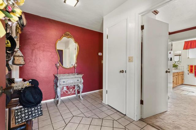 1222 Hillcrest Ave, Yuba City, CA 95991