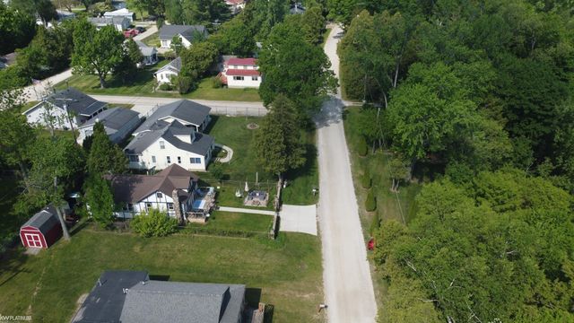 7468 Huron Bay Boulevard, Worth Twp, MI 48450