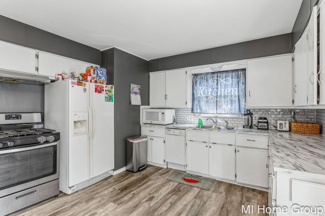317 W 28th Street, Holland, MI 49423