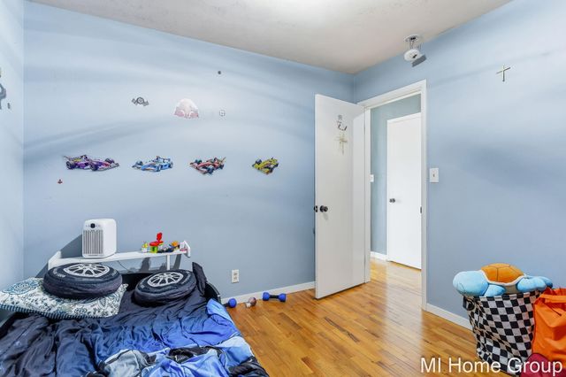 317 W 28th Street, Holland, MI 49423