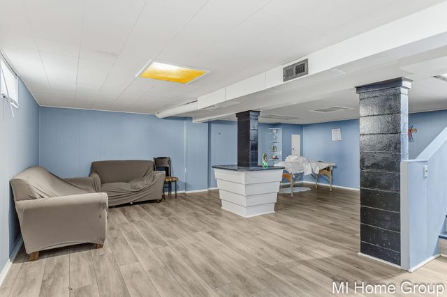 317 W 28th Street, Holland, MI 49423