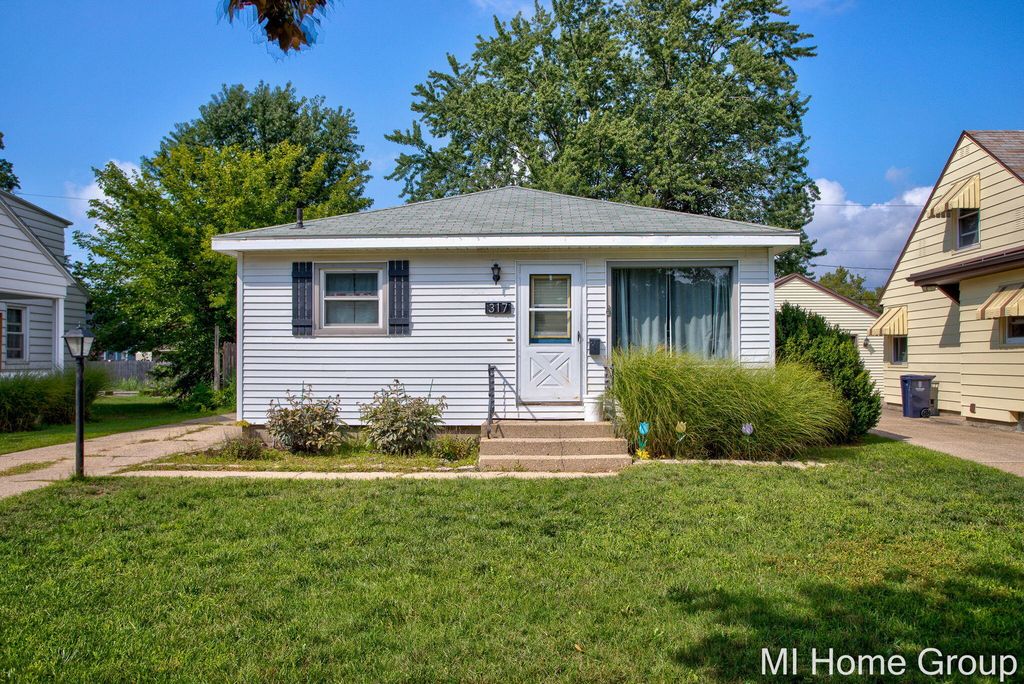 317 W 28th Street, Holland, MI 49423