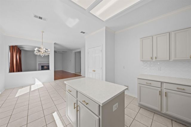 2138 Mossy Trail Drive, Katy, TX 77450
