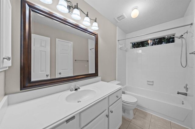 2138 Mossy Trail Drive, Katy, TX 77450