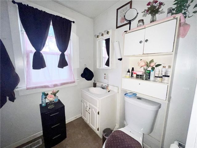 471 Brooks Ave Avenue, Rochester, NY 14619