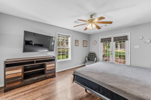 229 Evergreen Drive, Huntsville, TX 77340