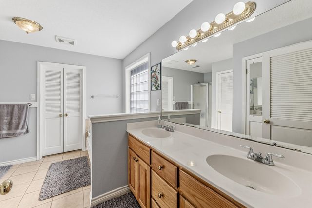 229 Evergreen Drive, Huntsville, TX 77340
