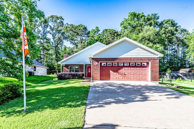 229 Evergreen Drive, Huntsville, TX 77340