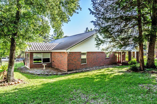 229 Evergreen Drive, Huntsville, TX 77340