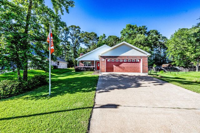 229 Evergreen Drive, Huntsville, TX 77340