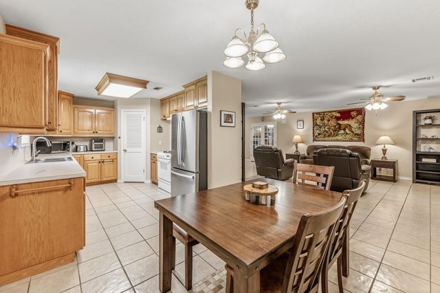 229 Evergreen Drive, Huntsville, TX 77340