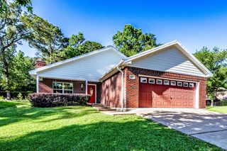 229 Evergreen Drive, Huntsville, TX 77340