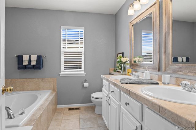 12716 Espera Way, Parker, CO 80134