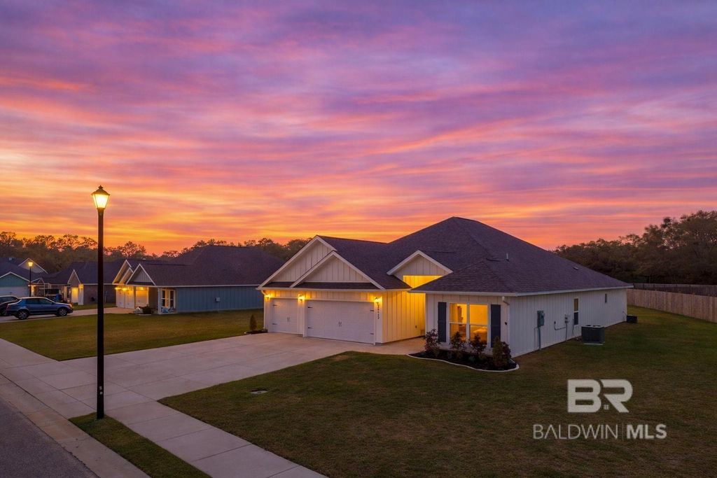 26642 Buffalo Court, Daphne, AL 36526