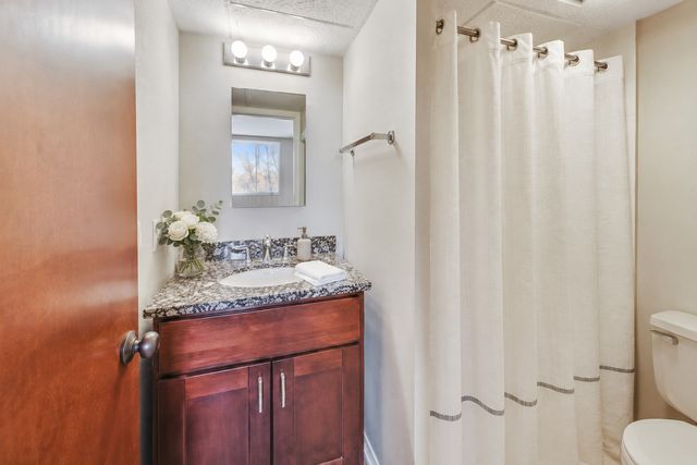 110 W Butterfield Road 307S, Elmhurst, IL 60126