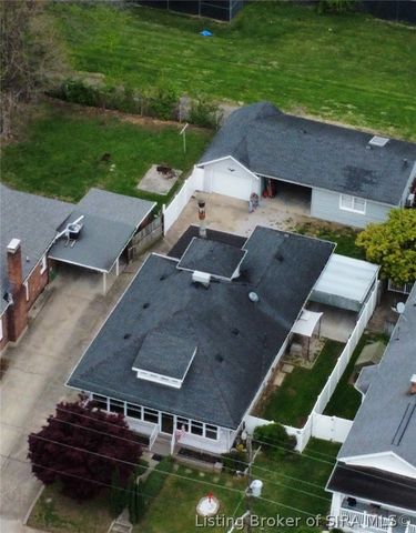 410 E Charlestown Avenue, Jeffersonville, IN 47130