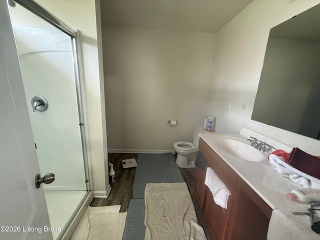 11720 Beacon Ct, Louisville, KY 40299