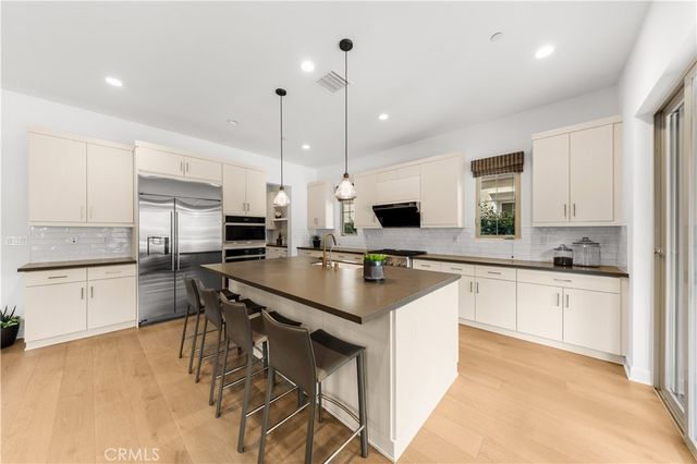 121 Whisper Rock, Irvine, CA 92602