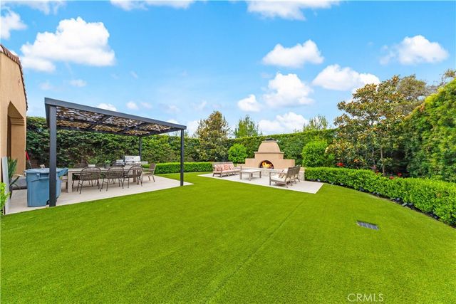 121 Whisper Rock, Irvine, CA 92602