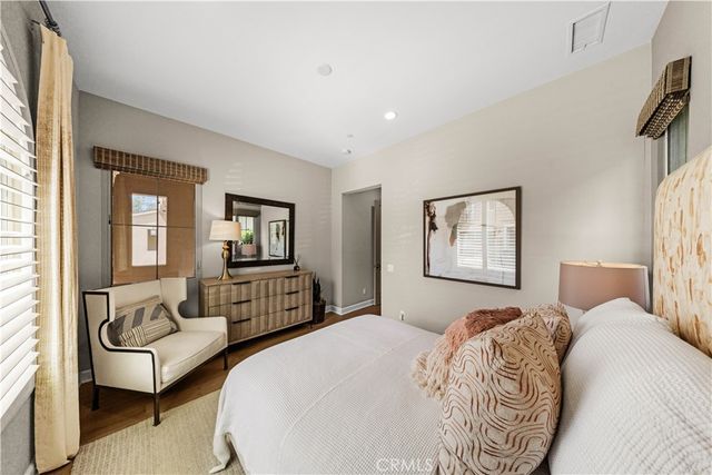 121 Whisper Rock, Irvine, CA 92602