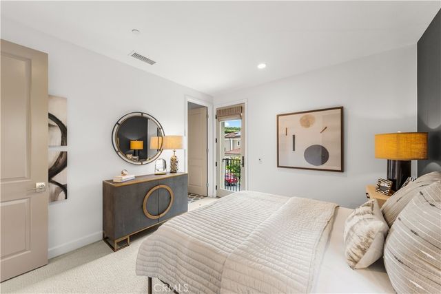 121 Whisper Rock, Irvine, CA 92602