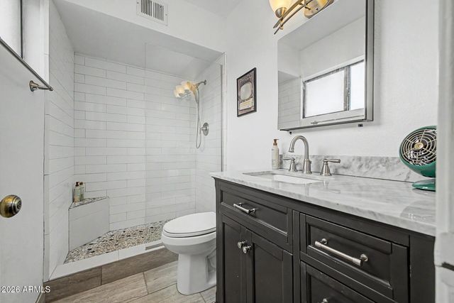 749 E MONTEBELLO Avenue 128, Phoenix, AZ 85014