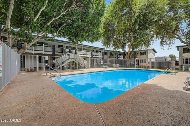 749 E MONTEBELLO Avenue 128, Phoenix, AZ 85014
