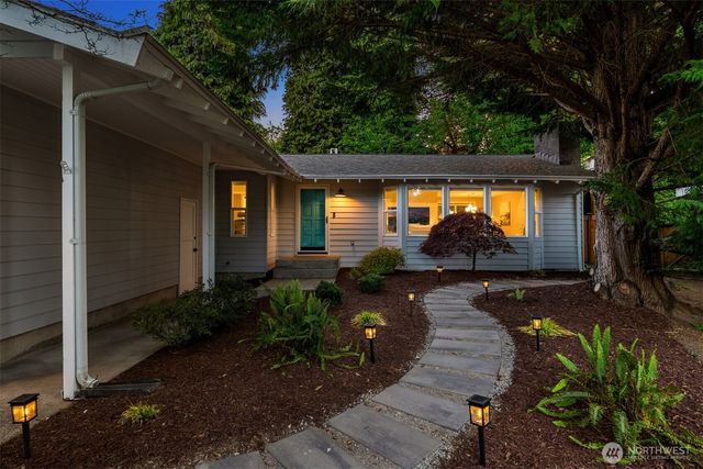 1517 3rd Place, Kirkland, WA 98033