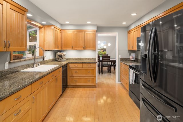 1517 3rd Place, Kirkland, WA 98033