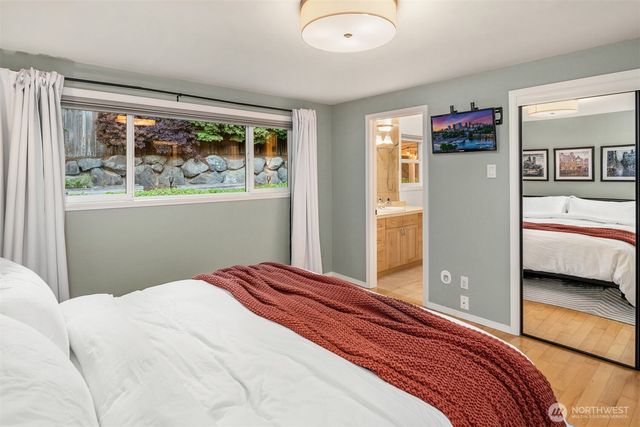1517 3rd Place, Kirkland, WA 98033