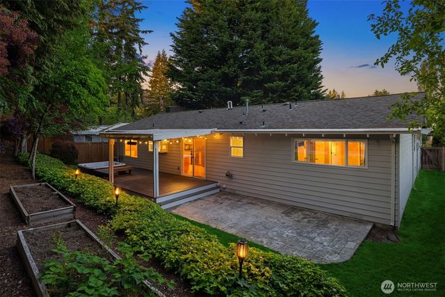 1517 3rd Place, Kirkland, WA 98033
