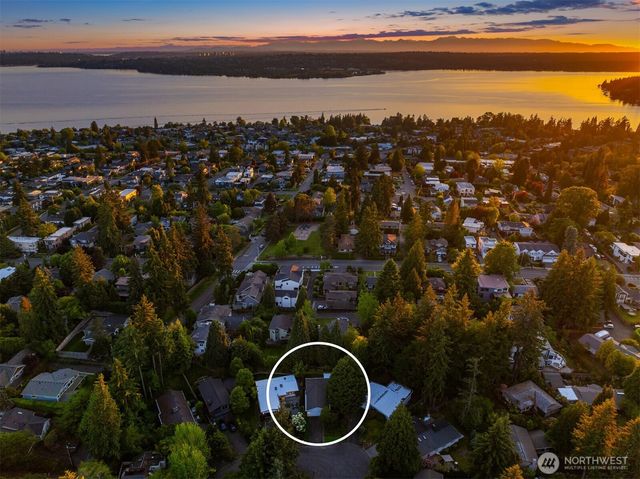 1517 3rd Place, Kirkland, WA 98033