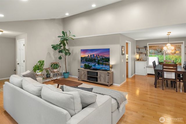 1517 3rd Place, Kirkland, WA 98033
