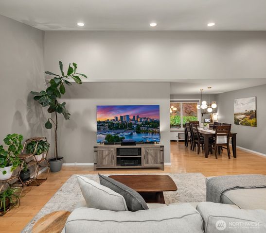 1517 3rd Place, Kirkland, WA 98033