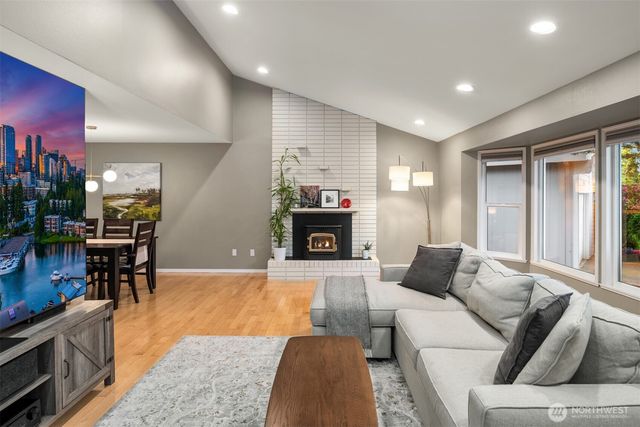 1517 3rd Place, Kirkland, WA 98033