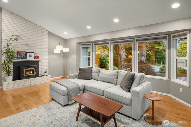 1517 3rd Place, Kirkland, WA 98033